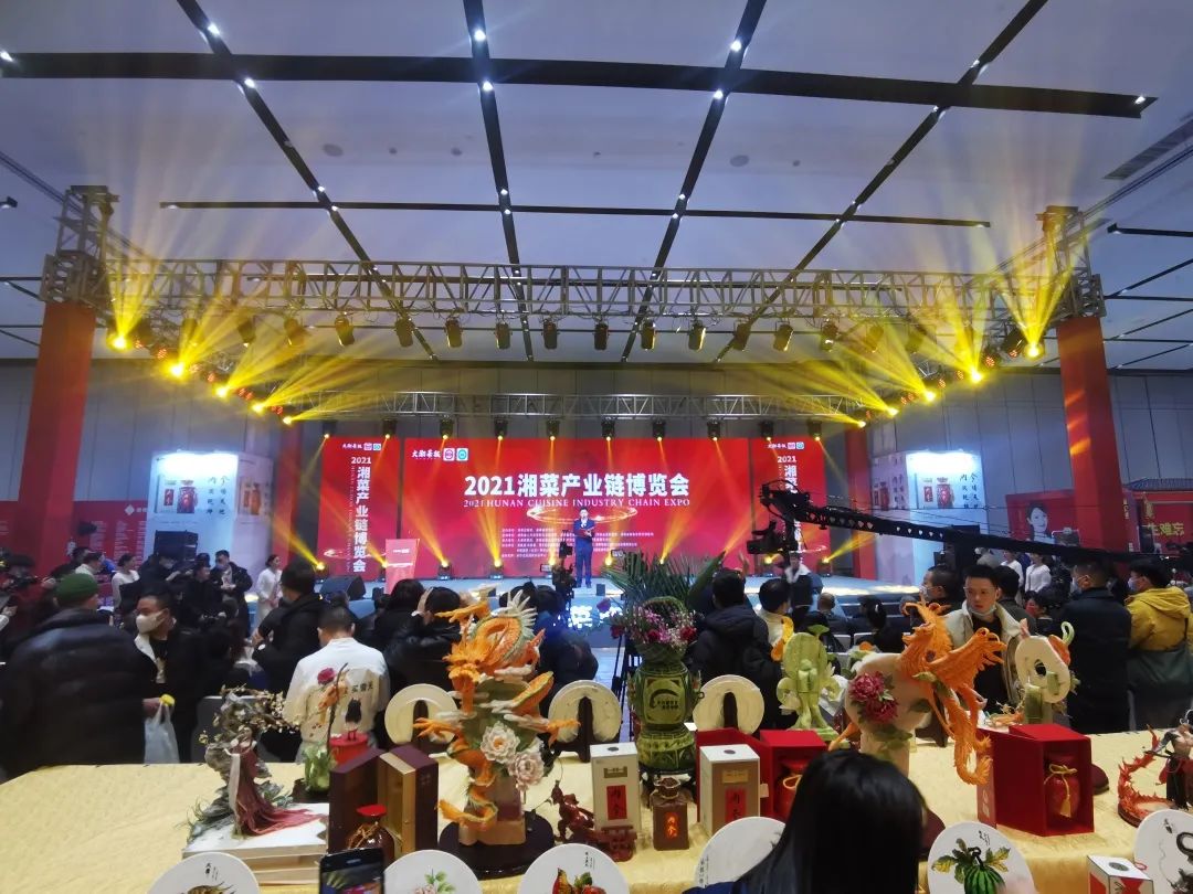 精品久久久久久无码人妻