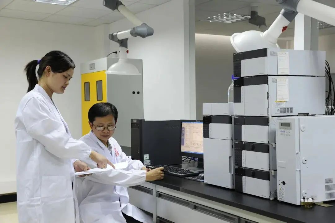 精品久久久久久无码人妻