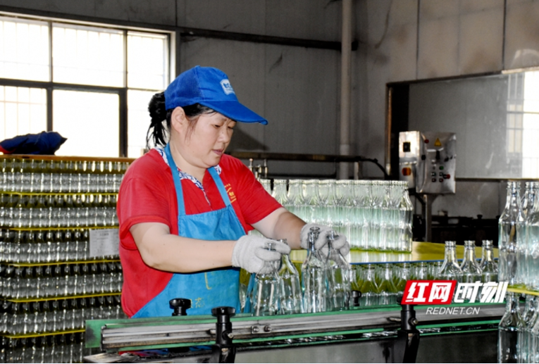 精品久久久久久无码人妻