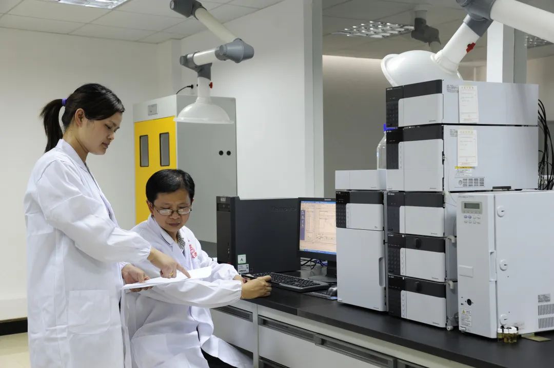 精品久久久久久无码人妻