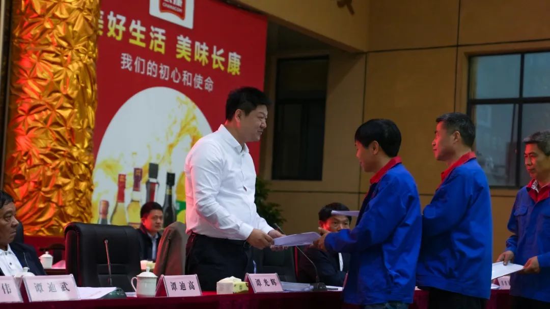 精品久久久久久无码人妻