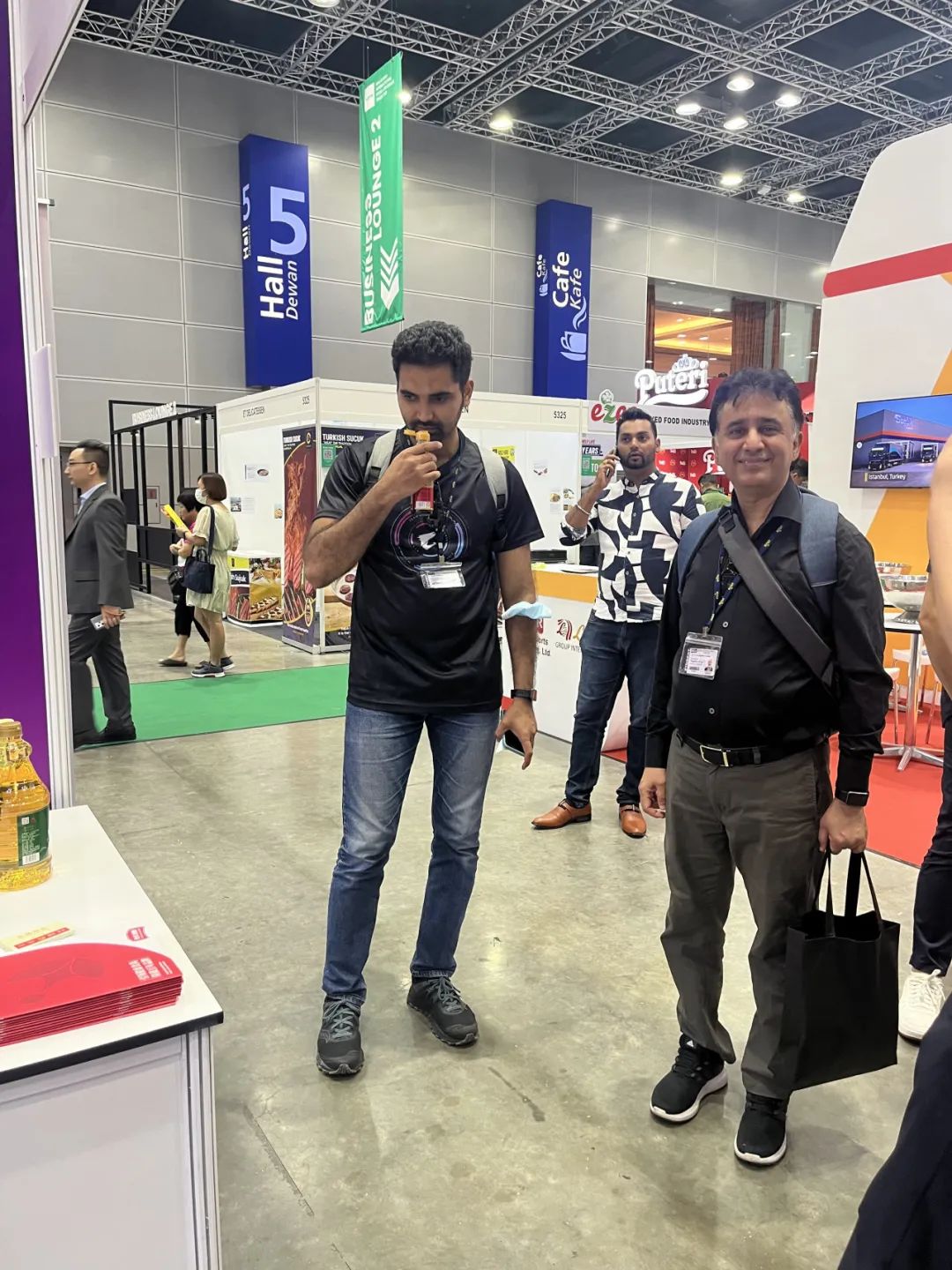 精品久久久久久无码人妻