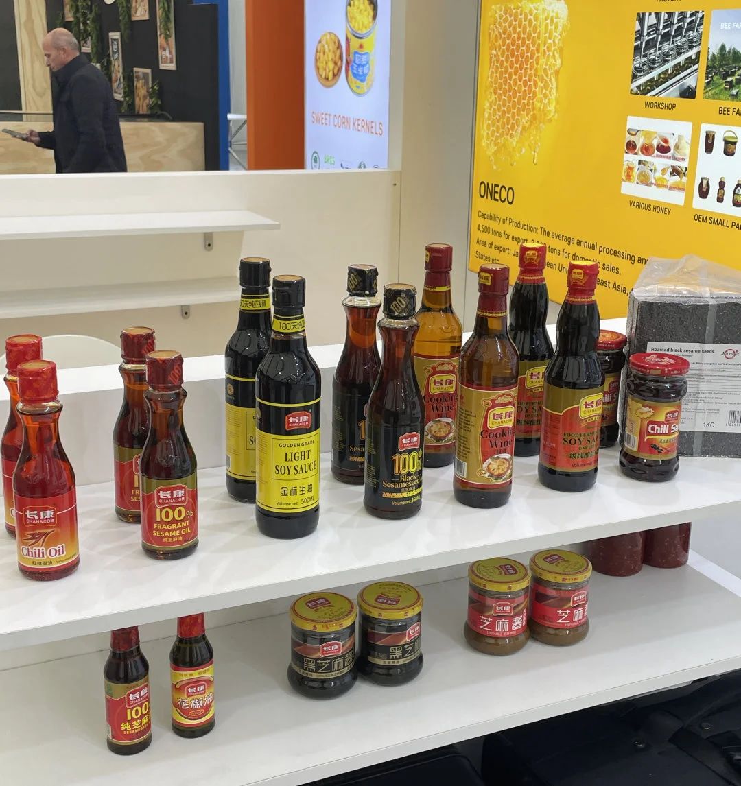 精品久久久久久无码人妻