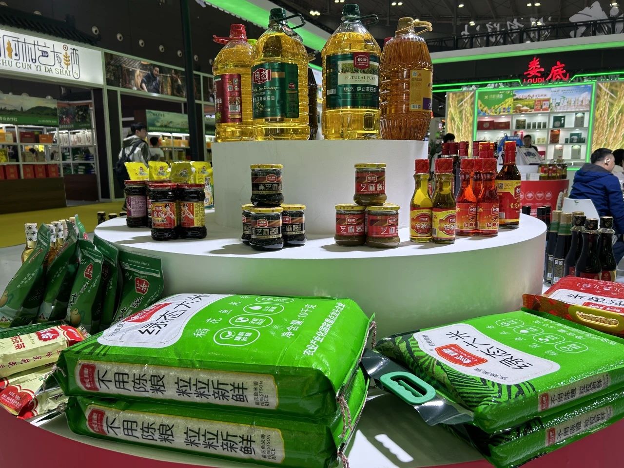 精品久久久久久无码人妻