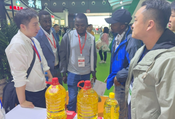 精品久久久久久无码人妻