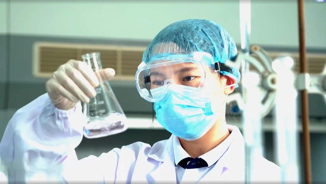 精品久久久久久无码人妻