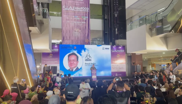 精品久久久久久无码人妻