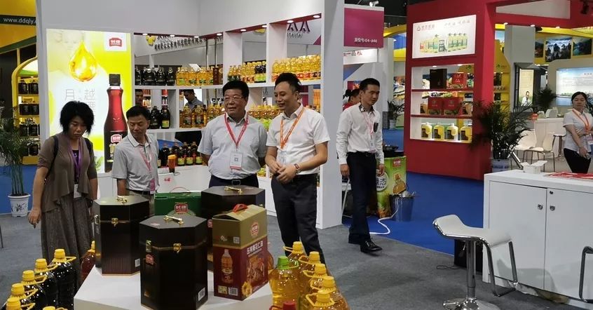 精品久久久久久无码人妻